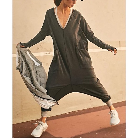 Free People FP Movement Hot Shot Long Sleeve Hooded V Neck Oversized Onesie - Picture 4 of 11